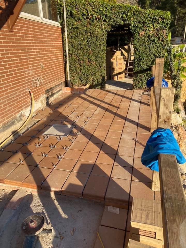 El objetivo del cliente era claro: renovar su zona exterior para convertirla en el escenario de grandes momentos.